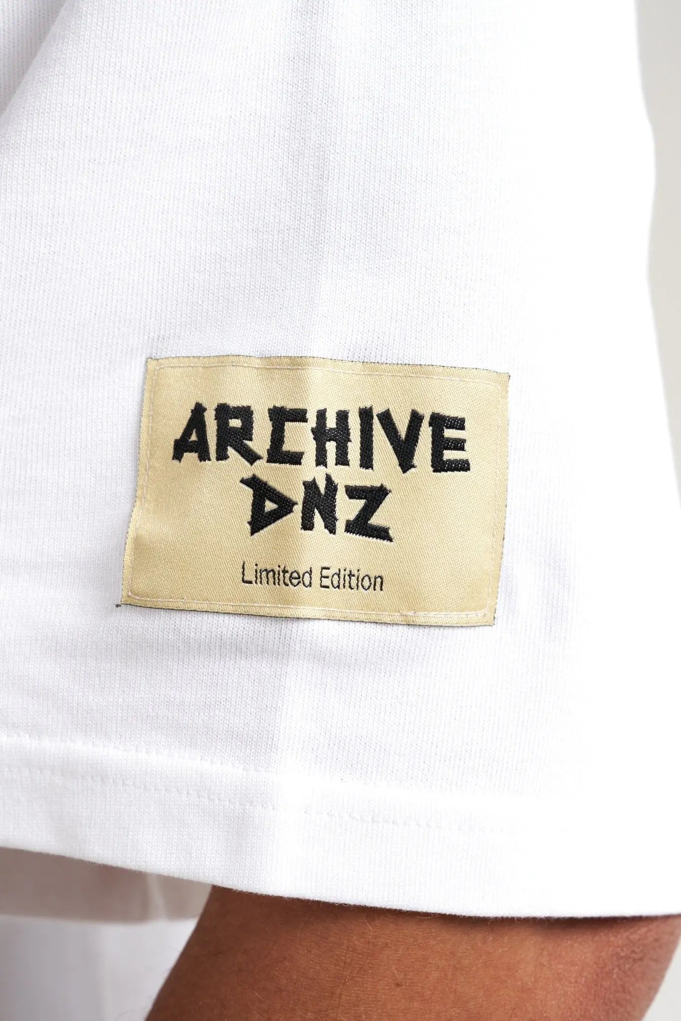 LESABRE T-SHIRT LIMITED EDITION - ARCHIVE DNZT-shirtARCHIVE DNZARCHIVE DNZXS
