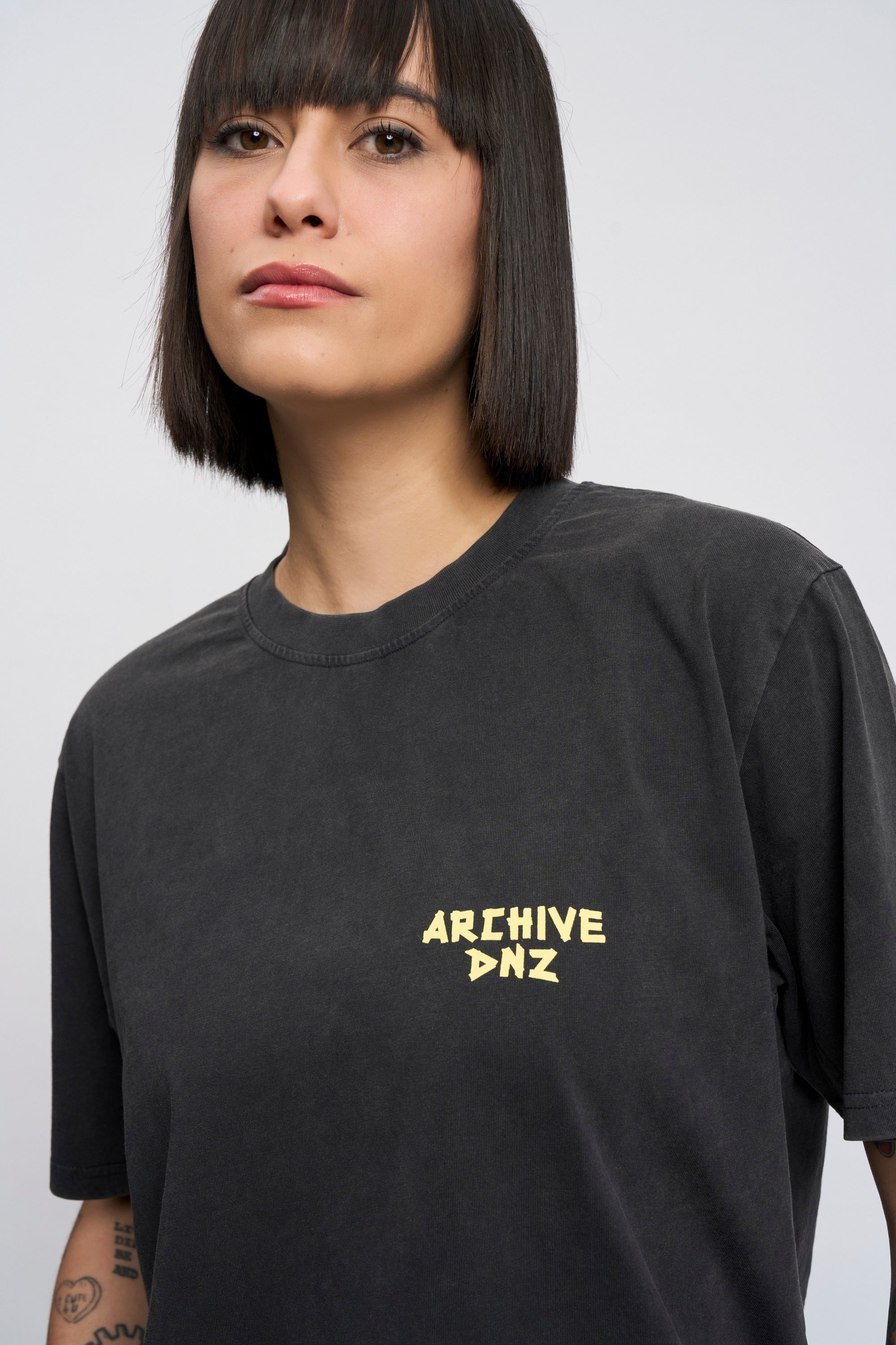 AMORE AMORE T-SHIRT