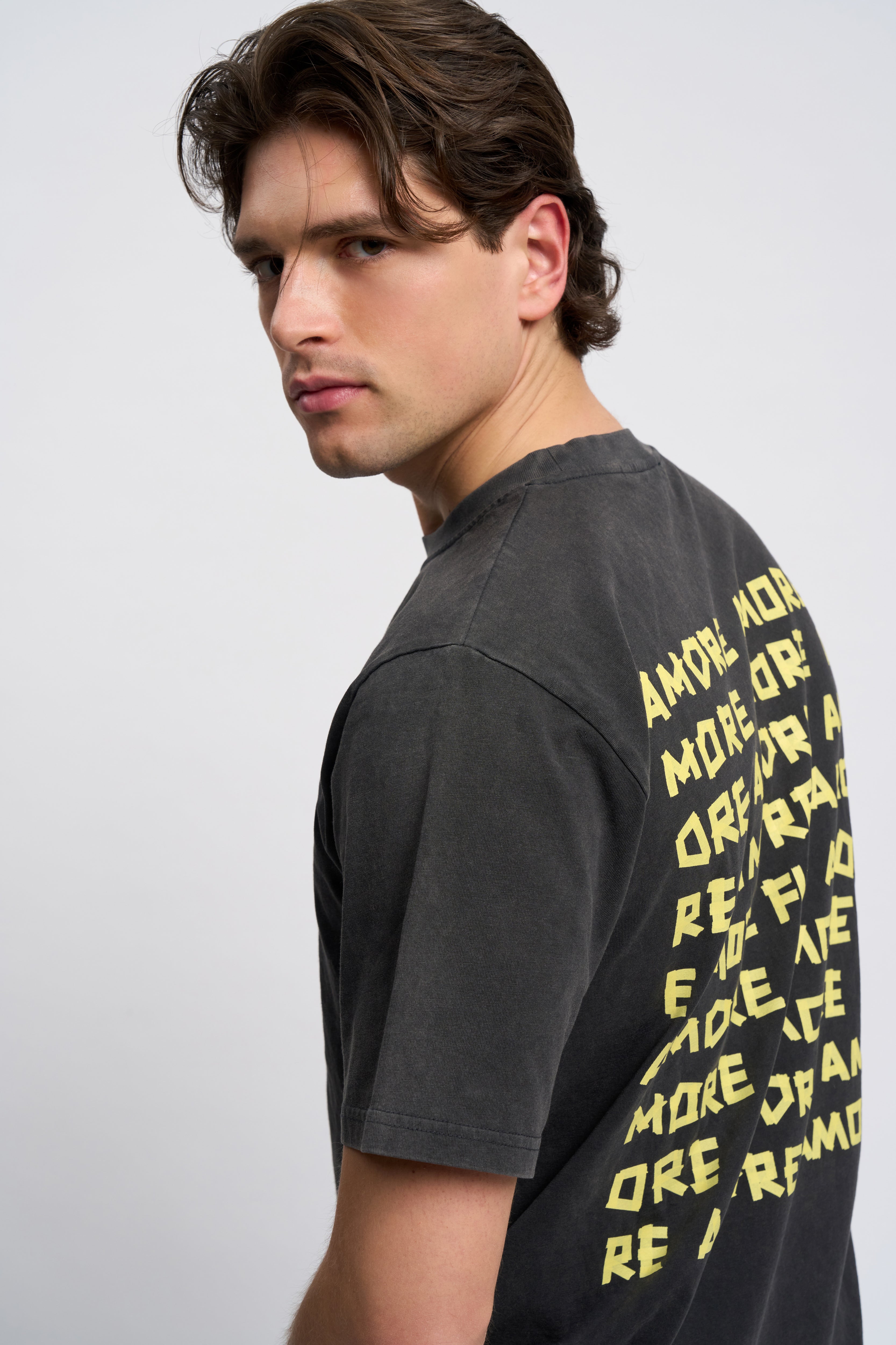 AMORE AMORE T-SHIRT